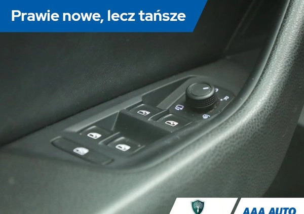Volkswagen Arteon cena 115000 przebieg: 116349, rok produkcji 2017 z Kłecko małe 352